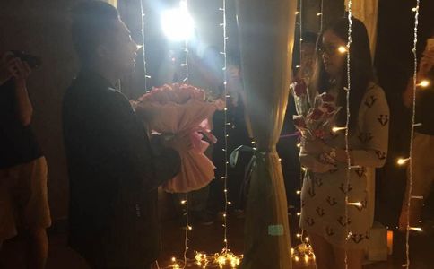 重庆婚车出租价格_婚车